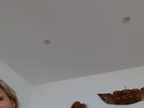 Snapshot of Sweet-Ginger chatting on July 3, 7:09 pm Sweet-Ginger online show from July 3, 7:09 pm