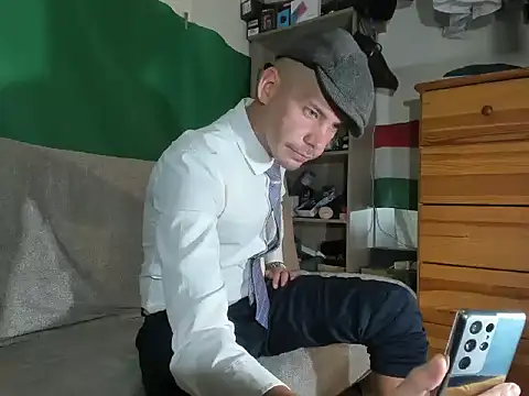 viraglaci18xh online show from October 18, 2:29 pm