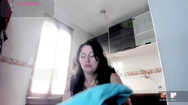 Snapshot of LADY_HELLEN chatting on April 27, 8:07 pm LADY HELLEN online show from April 27, 8:07 pm