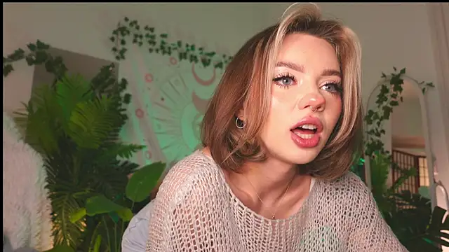 KristaBrooks online show from March 3, 1:42 pm