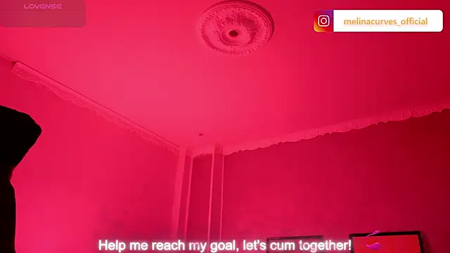 Snapshot of _MelinaCurves_ chatting on February 18, 12:48 am MelinaCurves online show from February 18, 12:48 am