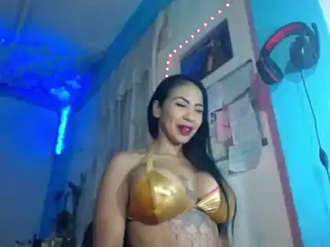 Snapshot of ERIKA-THEDOLL chatting on December 15, 3:02 am ERIKA-THEDOLL online show from December 15, 3:02 am