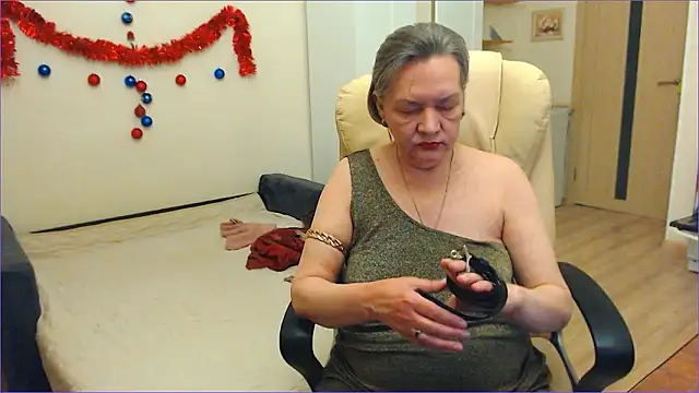 MomJaneSex online show from January 15, 3:44 am