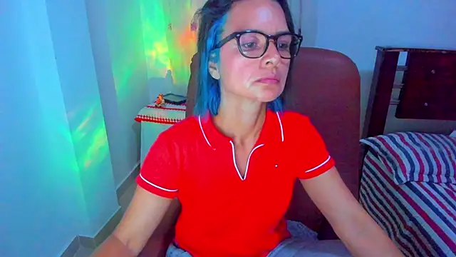 BrianaGarner online show from October 24, 8:11 am