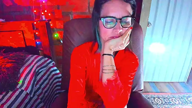 BrianaGarner online show from April 12, 4:17 am