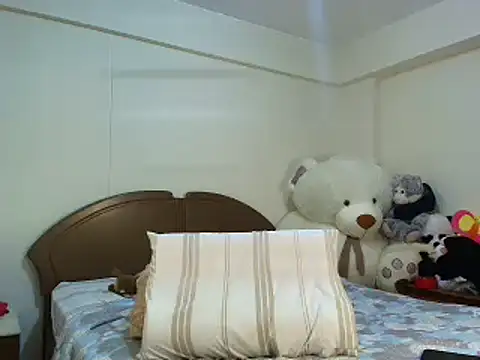 Snapshot of _dannyaldana_ chatting on January 18, 5:15 pm  dannyaldana  online show from January 18, 5:15 pm