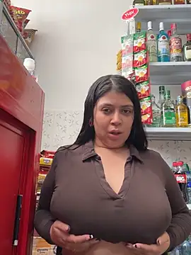 emilyjohanson online show from December 18, 3:18 pm