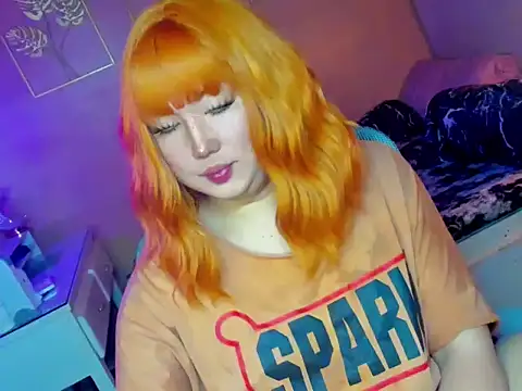 HOTnWILDalice online show from December 2, 2:28 am