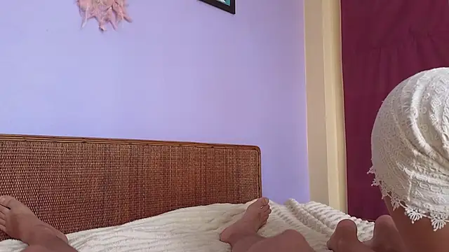 crazy gerls online show from June 12, 8:13 am