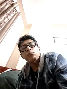 iamkahn 44 online show from December 16, 10:37 pm