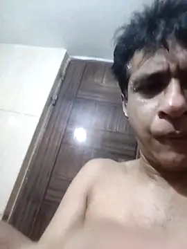 iamkahn 44 online show from February 14, 1:30 pm