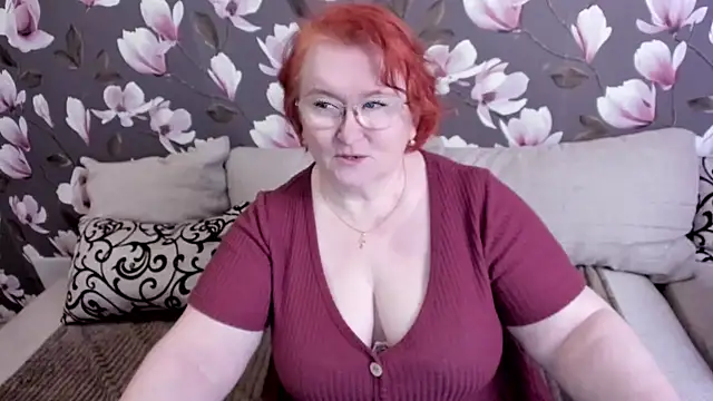 Snapshot of leiamillersonn chatting on February 19, 10:12 am leiamillersonn online show from February 19, 10:12 am