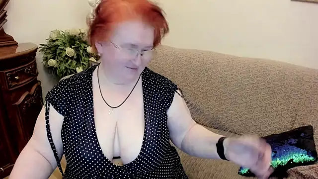 leiamillersonn online show from February 2, 6:06 pm