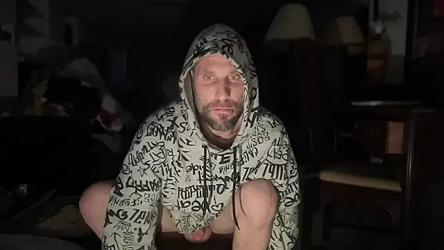 Snapshot of FckbbOy chatting on December 15, 8:57 pm FckbbOy online show from December 15, 8:57 pm