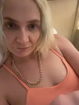 SugarTits199869 online show from October 10, 5:06 am
