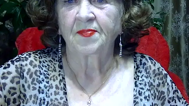 Emma52610 online show from November 28, 4:31 pm