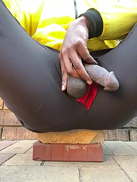 Snapshot of ZeusBlackDick chatting on July 19, 2:43 pm ZeusBlackDick online show from July 19, 2:43 pm