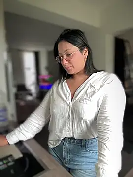 DannaaMeliza online show from December 3, 1:21 pm