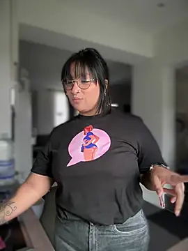 DannaaMeliza online show from December 15, 9:35 am