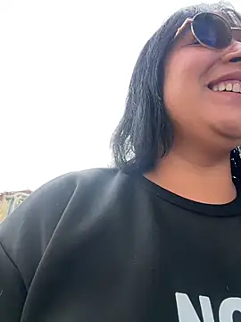 DannaaMeliza online show from January 3, 11:46 am