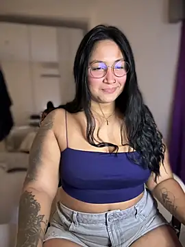 DannaaMeliza online show from March 4, 11:08 am