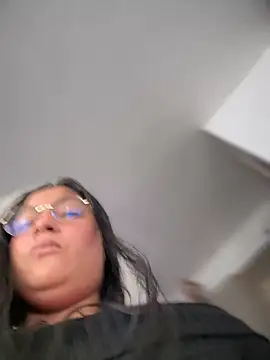 DannaaMeliza online show from March 19, 9:49 am