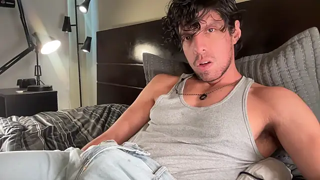 Snapshot of beranco19 chatting on February 21, 10:33 pm beranco19 online show from February 21, 10:33 pm