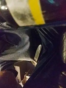 ROBERT0516 online show from February 7, 10:57 pm