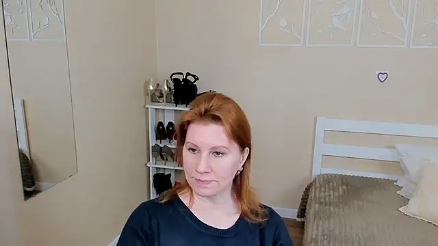 FoxySophia online show from February 17, 2:59 pm