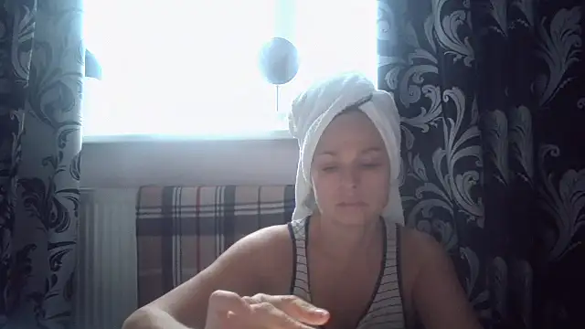 LindaStarS online show from November 10, 2:05 pm