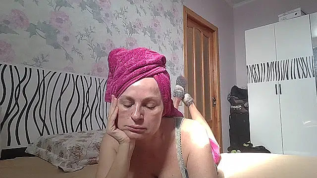 LindaStarS online show from March 23, 12:31 pm