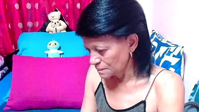 SLUTTYROXY online show from October 27, 6:06 am