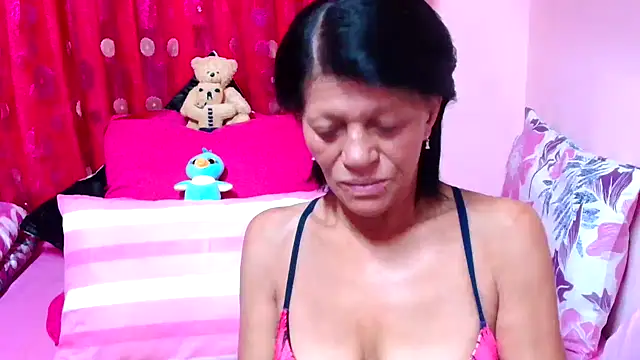 SLUTTYROXY online show from November 4, 5:34 pm