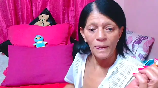 SLUTTYROXY online show from January 18, 6:34 pm