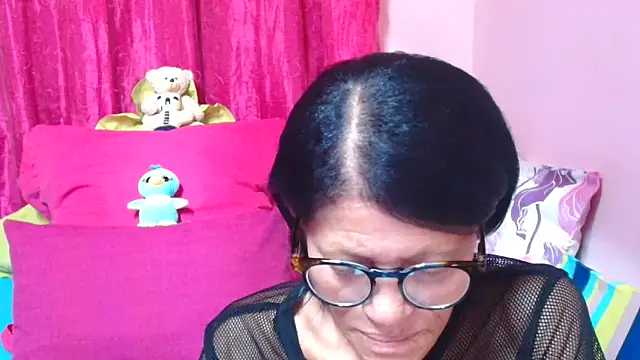 SLUTTYROXY online show from February 4, 5:52 pm