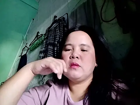 Snapshot of AasianAngelEyesXX chatting on January 14, 2:39 am AasianAngelEyesXX online show from January 14, 2:39 am