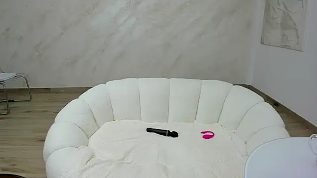 Snapshot of lissababe1 chatting on October 13, 5:35 pm lissababe1 online show from October 13, 5:35 pm