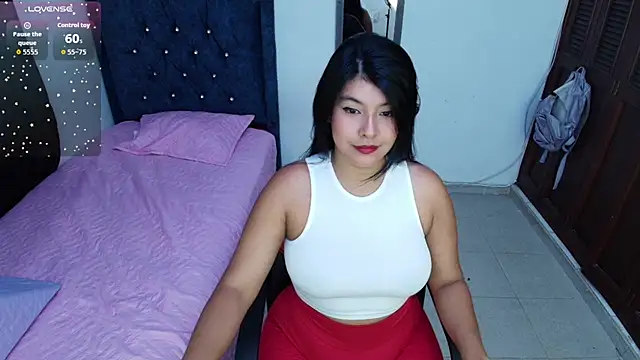 Snapshot of Julieta_Sandia chatting on October 10, 1:59 am Julieta Sandia online show from October 10, 1:59 am