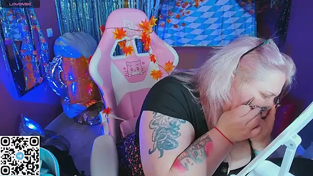 Yoki Shizuko online show from September 15, 6:57 am