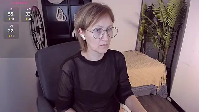 Paris Cherry online show from December 22, 5:54 pm