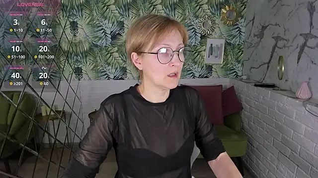 Paris Cherry online show from February 7, 6:22 pm