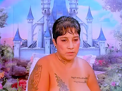 indianroxy online show from February 21, 11:32 pm