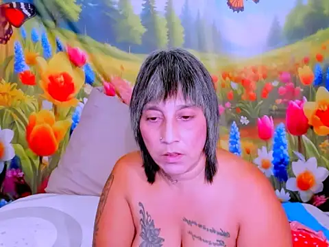 indianroxy online show from April 17, 9:45 am