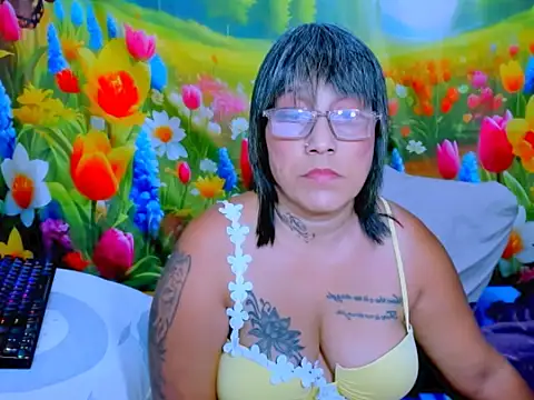 indianroxy online show from June 7, 9:07 pm