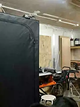 Snapshot of IronedTitan chatting on December 2, 7:05 pm IronedTitan online show from December 2, 7:05 pm