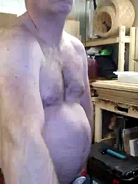 Snapshot of IronedTitan chatting on December 17, 12:45 am IronedTitan online show from December 17, 12:45 am