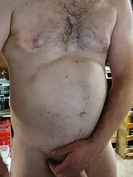 Snapshot of IronedTitan chatting on November 4, 1:59 am IronedTitan online show from November 4, 1:59 am