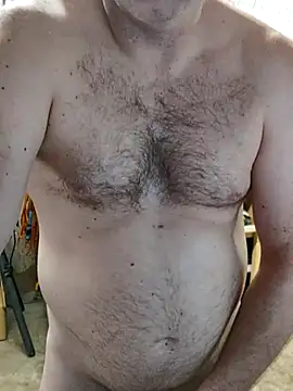 Snapshot of IronedTitan chatting on December 14, 3:45 am IronedTitan online show from December 14, 3:45 am