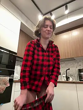 MariiD online show from February 14, 6:10 am