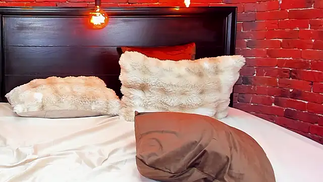 ChristynaRoss online show from March 9, 8:24 pm